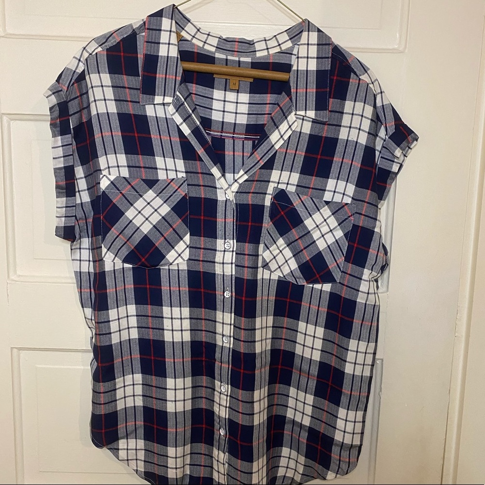Women’s plaid dress shirt